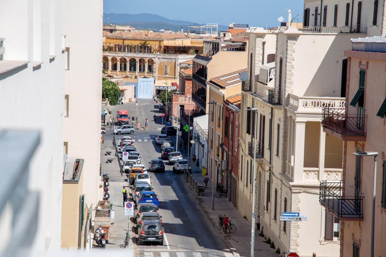 “Here” Downtown Αλγκέρο Εξωτερικό φωτογραφία